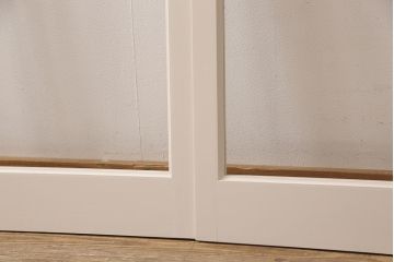 ガラス窓2枚を新規製作!アンティークホワイトでペイント仕上げ。(ガラス戸、引き戸)