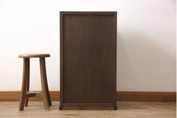 小引き出しを新規製作!引手にお客様支給の真鍮製引手を使用。(サイドチェスト)