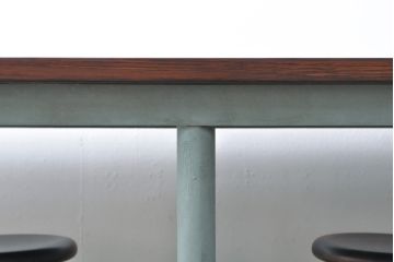 格納スツール8脚付きテーブルを新規製作!鉄脚を淡い青緑色にペイント。(ダイニングテーブル、作業台)