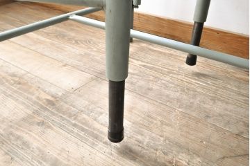 格納スツール8脚付きテーブルを新規製作!鉄脚を淡い青緑色にペイント。(ダイニングテーブル、作業台)