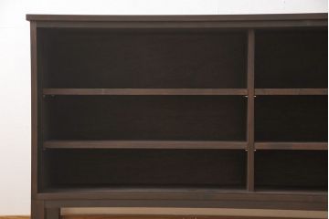 サイドボードを新規製作!木製脚、可動式の棚板を取り付け。建具に麻の葉模様のガラスを使用。(収納棚、戸棚、サイドキャビネット)