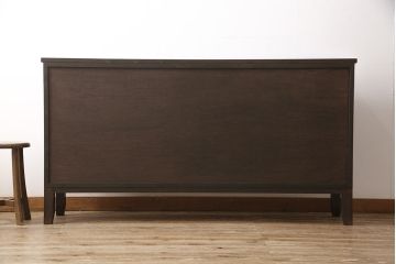 サイドボードを新規製作!木製脚、可動式の棚板を取り付け。建具に麻の葉模様のガラスを使用。(収納棚、戸棚、サイドキャビネット)