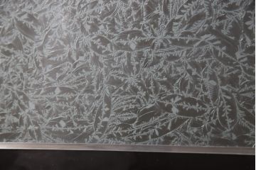 オリジナルのステンドグラス使用し丸窓を新規製作!
