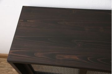 戸棚2台を新規製作!引き戸に花菱模様のガラスを使用。濃い茶色に着色仕上げ。(収納棚、キャビネット、食器棚、サイドキャビネット)