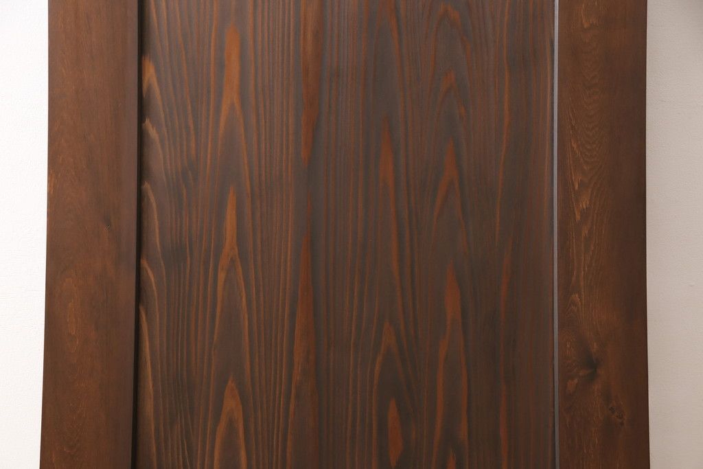 小窓付き木製ドアを新規製作!通気口扉にすりガラスを使用。本体は外部用塗装で仕上げ。(扉)