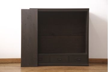 サイドボードを新規製作!内部は棚板2枚を取り付け、引き出しはアンティークの取っ手を使用。全体を濃い茶色で着色仕上げ。(戸棚、収納棚、キャビネット)