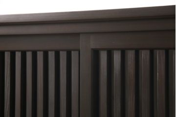 サイドボードを新規製作!内部は棚板2枚を取り付け、引き出しはアンティークの取っ手を使用。全体を濃い茶色で着色仕上げ。(戸棚、収納棚、キャビネット)