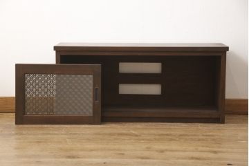 テレビ台を新規製作!建具に七宝模様の組子レーザー加工をし、背面には穴あけ加工。色味は当店商品を参考に着色。(収納棚、キャビネット、テレビ台、テレビボード)