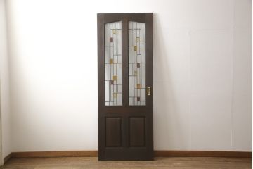 ステンドグラス入り上吊り引き戸を新規製作!当店オーダー家具を参考にステンド部を製作。吊り戸仕様への加工、真鍮引手金具を取り付け。色味は当店商品を参考に着色。(建具、ガラス戸)