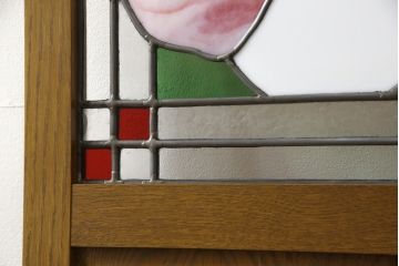 つい立てを新規製作!ご希望のサイズでオーク材を使用。片面は可動式仕様で、「芙蓉の花」「夏空」「日光」をモチーフにしたオリジナルのステンドグラスを取り付け。(ステンドグラス、つい立て、パーテーション、間仕切り)