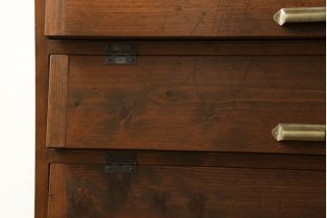 下駄箱を新規製作!当店オーダー家具を参考にご希望のサイズで。パタパタ扉仕様で、取っ手、脚、色は当店商品を参考に取り付け・着色。(戸棚、キャビネット、ロッカー)