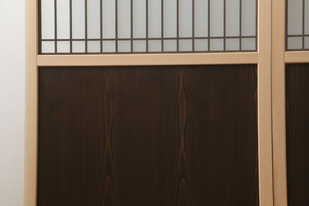 ガラス戸2枚を新規製作!当店のオーダー家具を参考にご希望のサイズで。両面ガラス仕様で引き手・戸車取り付け。本体色味は当店商品を参考に着色。(引き戸、建具)