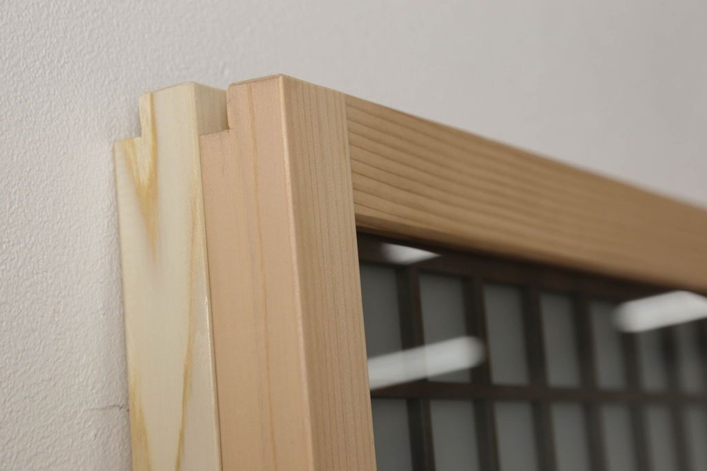 ガラス戸2枚を新規製作!当店のオーダー家具を参考にご希望のサイズで。両面ガラス仕様で引き手・戸車取り付け。本体色味は当店商品を参考に着色。(引き戸、建具)