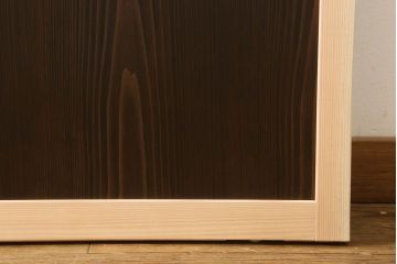 ガラス戸2枚を新規製作!当店のオーダー家具を参考にご希望のサイズで。両面ガラス仕様で引き手・戸車取り付け。本体色味は当店商品を参考に着色。(引き戸、建具)