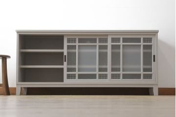 テレビ台を新規製作!3種類のガラスを使用した建具を製作。背面には配線用の穴あけ加工。全体を枯野色にペイント仕上げ。(ローボード、テレビ台、テレビボード、キャビネット、サイドボード)