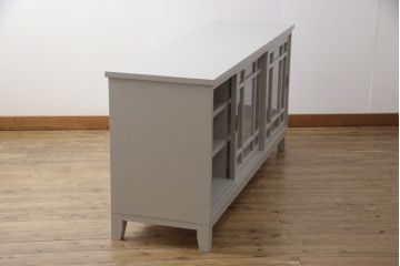 テレビ台を新規製作!3種類のガラスを使用した建具を製作。背面には配線用の穴あけ加工。全体を枯野色にペイント仕上げ。(ローボード、テレビ台、テレビボード、キャビネット、サイドボード)