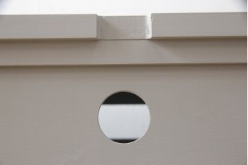テレビ台を新規製作!3種類のガラスを使用した建具を製作。背面には配線用の穴あけ加工。全体を枯野色にペイント仕上げ。(ローボード、テレビ台、テレビボード、キャビネット、サイドボード)