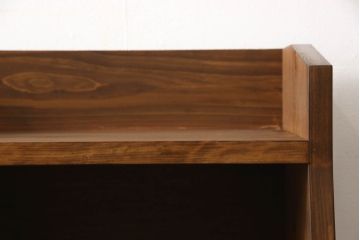 本棚を新規製作!当店のオーダー家具を参考に、台形型のデザイン、お好みのサイズで。(オープンラック、ブックシェルフ、ロッカー)