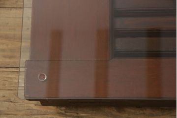 蔵戸に合わせたガラス天板を新規製作!厚さ5mmの強化ガラスで、テーブル用のガラス天板として使えるよう製作。(玄関戸、玄関ドア、引き戸)