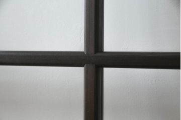 ガラス戸を新規製作!クリアガラスを取り付け、濃い茶色で着色仕上げ。(引き戸、建具)