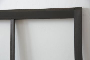 ガラス戸を新規製作!クリアガラスを取り付け、濃い茶色で着色仕上げ。(引き戸、建具)