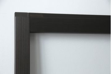 ガラス戸を新規製作!クリアガラスを取り付け、濃い茶色で着色仕上げ。(引き戸、建具)