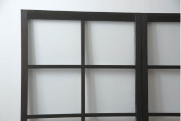 ガラス戸を新規製作!クリアガラスを取り付け、濃い茶色で着色仕上げ。(引き戸、建具)