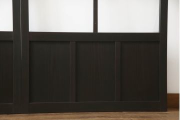 ガラス戸を新規製作!クリアガラスを取り付け、濃い茶色で着色仕上げ。(引き戸、建具)