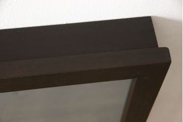 壁掛け仏壇を新規製作!建具にすりガラスを使用。内部にフック、背面に壁掛け用金具を取り付け。全体をチェス系に着色仕上げ。(仏ダン、手造り仏壇)