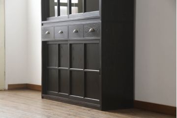 重ね戸棚を新規製作!棚や引き出し位置をご希望に合わせて製作し、色は参考商品に合わせて濃い茶色で着色仕上げ。(食器棚、収納棚、カップボード、キャビネット、飾り棚、引き出し)
