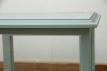 ガラスケースを新規製作!建具には真鍮の引手を取り付け、ブルーグレーでペイント仕上げ。(Gケース、ディスプレイケース、コレクションケース、ショーケース、飾り棚、陳列棚、店舗什器)
