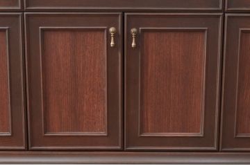 軽井沢カフェ物件で使用するデシャップカウンターを新規製作!引き出し3杯と戸棚を設け、全体のデザインや色もお客様のご希望通りに。(カウンターテーブル、収納棚、戸棚、サイドボード、店舗什器)