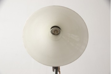 フロアスタンドを新規製作!ご希望のサイズ、デザインにて。高さ・角度調整可能な仕様で、台座は円形にて製作。シェードは当店のアンティークのものを使用。(フロアランプ、スタンドライト、照明)