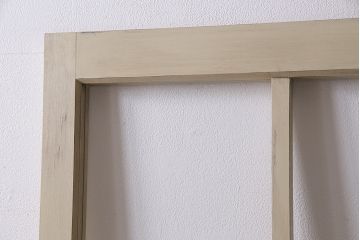 ペイントドアを新規製作!クリアガラスを組み入れ。引き手を取り付け。モカベージュのエイジング塗装で仕上げ。(ガラス戸、扉、建具)