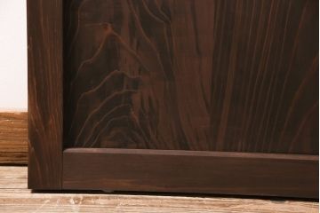 引き戸を新規製作!当店商品を参考にデザイン。麻の葉模様ガラスを組み入れ。表示錠、引き手、戸車を取り付け。(建具)