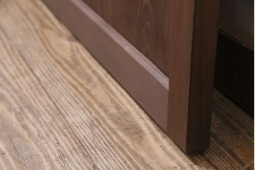 引き戸を新規製作!当店商品を参考にデザイン。麻の葉模様ガラスを組み入れ。表示錠、引き手、戸車を取り付け。(建具)