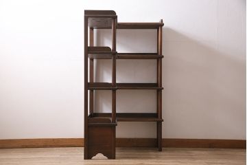 L字型飾り棚を新規製作!他店商品を参考にデザイン。タモ材、ヒノキ材、ヒバ材を使用。お手持ちの家具に近しい色味に着色し仕上げ。(コーナーラック、オープンラック)