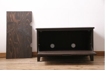 フラップダウン扉のテレビ台を新規製作!アンティーク箪笥の金具を取り付け。天板のエッジ加工。背面穴開け加工。お手持ちの家具に近しい色味で着色し仕上げ。(ローボード、テレビボード、収納棚)