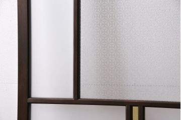 大正ロマンなガラス戸を新規製作!色ガラス、花菱模様ガラス、すりガラスを組み入れ。濃い茶色で着色し仕上げ。(引き戸、建具)