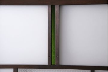 大正ロマンなガラス戸を新規製作!色ガラス、花菱模様ガラス、すりガラスを組み入れ。濃い茶色で着色し仕上げ。(引き戸、建具)