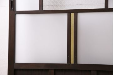 大正ロマンなガラス戸を新規製作!色ガラス、花菱模様ガラス、すりガラスを組み入れ。濃い茶色で着色し仕上げ。(引き戸、建具)