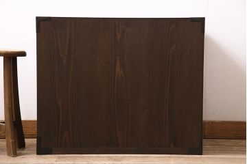 小箪笥を新規製作!栗材、桐材、ヒノキ材で製作。アンティーク仙台箪笥の金具を使用し、不足分は新たに製作。濃い茶色で着色し仕上げ。(収納箪笥、衣装箪笥、引き出し)※金具代別途※