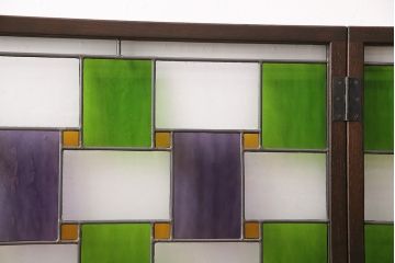 大正ロマンな衝立を新規製作!当店商品を参考にデザイン。結霜ガラス、黄色・緑・紫の色ガラスを組み入れ。(つい立て、パーテーション)