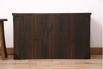 ローボードを新規製作!ヒノキ材、栗材、杉材で製作。二本松箪笥の金具を取り付け。濃い茶色で着色し仕上げ。(ローチェスト、衣装箪笥、テレビ台)
