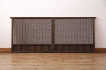 麻の葉模様のレーザー組子入り衝立を新規製作!両面にクリアガラスを組み入れ。濃い茶色で着色し仕上げ。(パーテーション、つい立て)