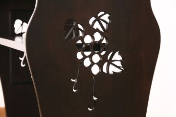 透かし入りテーブルを新規製作!お客様のデザインを参考に透かし加工。濃い茶色で着色し仕上げ。(カフェテーブル、コーヒーテーブル、コンソールテーブル)