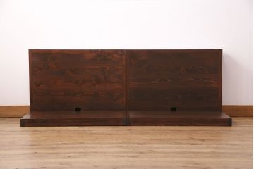 飾り棚を新規製作!背面穴開け加工。同時購入品の色味に合わせて着色し仕上げ。(ディスプレイ)