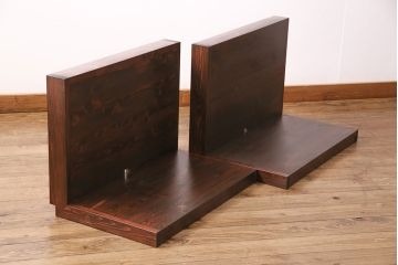 飾り棚を新規製作!背面穴開け加工。同時購入品の色味に合わせて着色し仕上げ。(ディスプレイ)