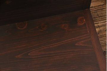 飾り棚を新規製作!背面穴開け加工。同時購入品の色味に合わせて着色し仕上げ。(ディスプレイ)