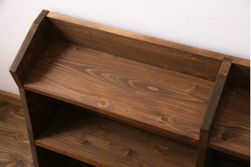 台形型の本棚を新規製作!当店商品を参考にデザイン、着色し仕上げ。(オープンラック、ブックシェルフ)
